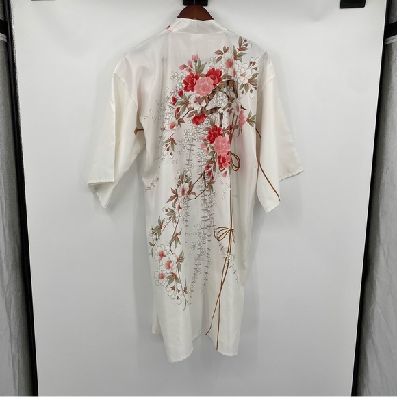Vintage Kimono Women One Size Japanese White Poly Floral Coverup Asian Botanical - Picture 7 of 11